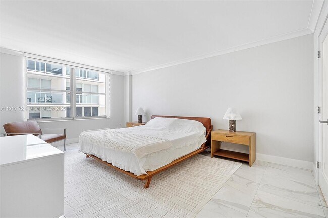 Building Photo - 5555 Collins Ave