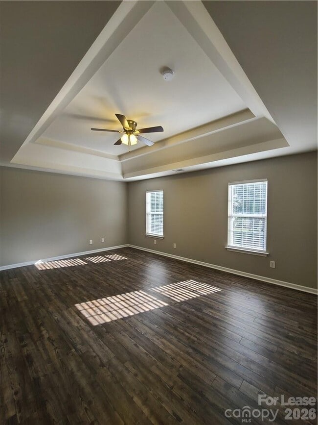 Building Photo - 19231 Kanawha Dr