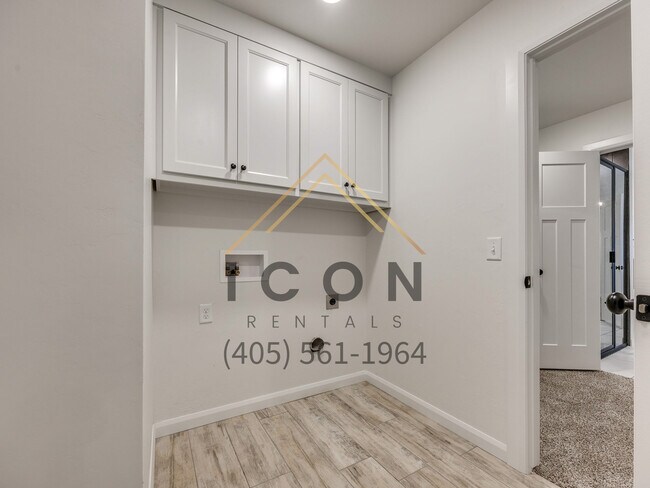 Building Photo - 5109 SE 85th St