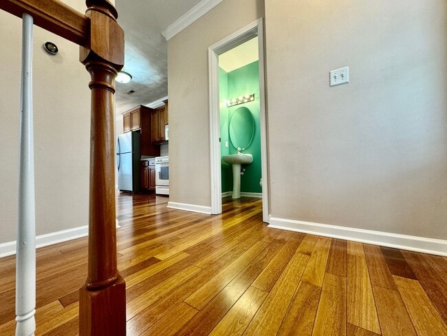 Building Photo - Beautiful 3 Bedroom Duplex by the Beach! A...