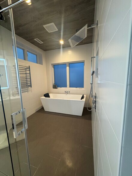 Building Photo - 230 S 3rd St