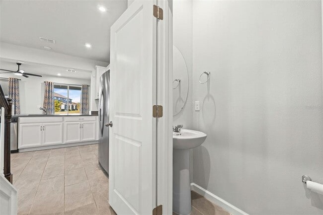 Building Photo - 11815 Sky Acrs Ter