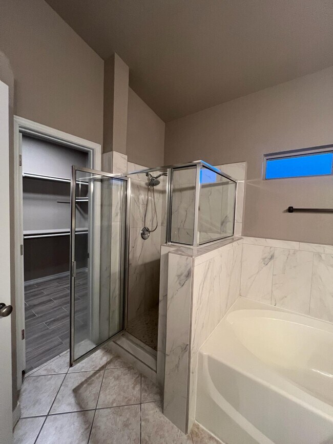 Building Photo - 13742 Paseo Verde Dr