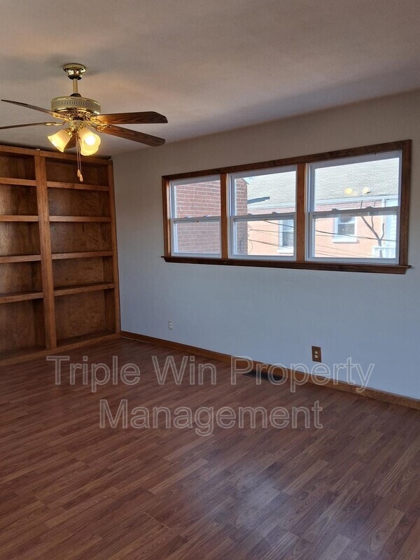 Building Photo - 313 Carthage Ave