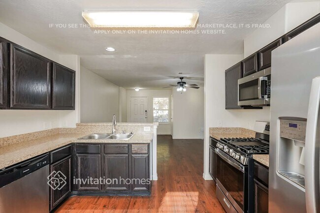 Building Photo - 16371 Royal Stone Ln