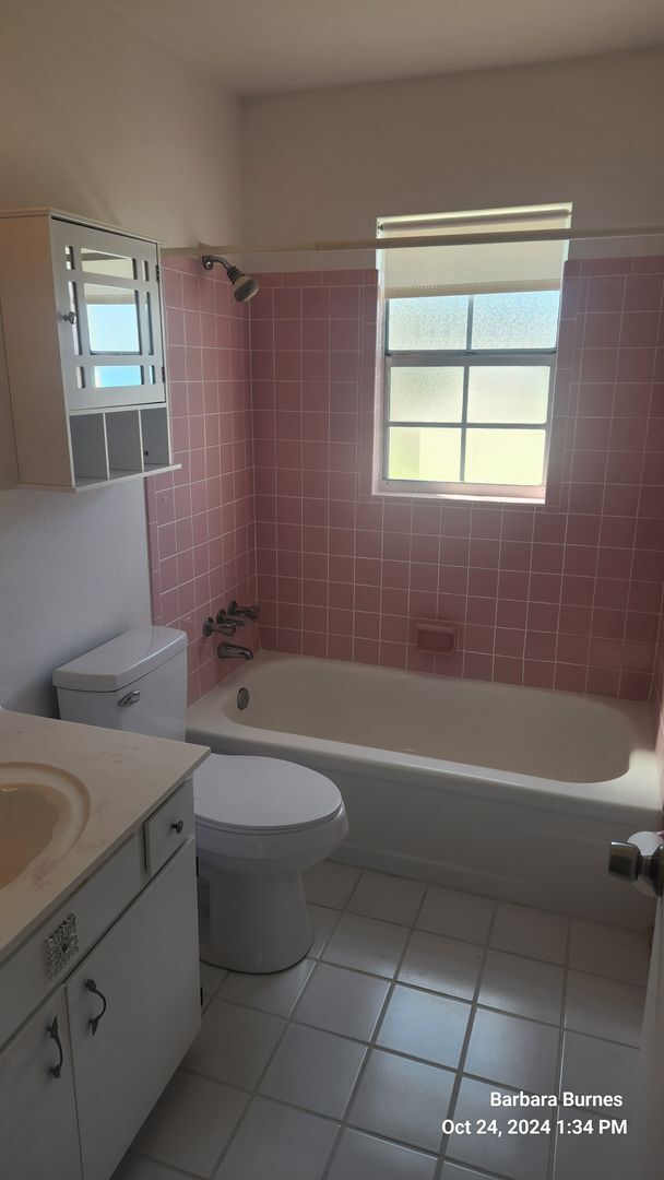 Building Photo - 3 bedroom 2 bath Ormond beach