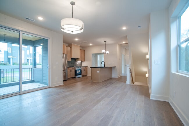 Building Photo - 979 Dozier Pl