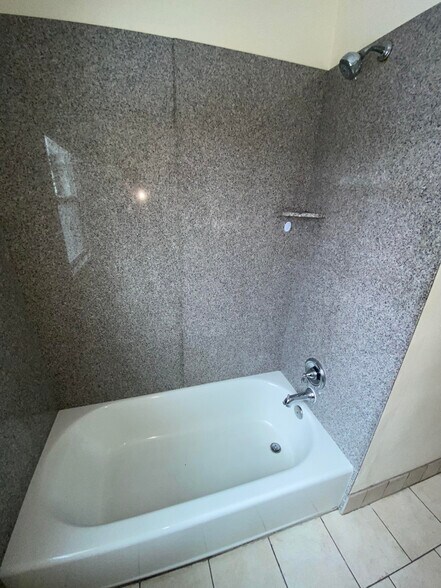 Building Photo - 773 E 11th Ave