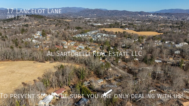 Building Photo - 17 Lancelot Ln