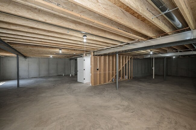 Building Photo - 223 Randlin Dr