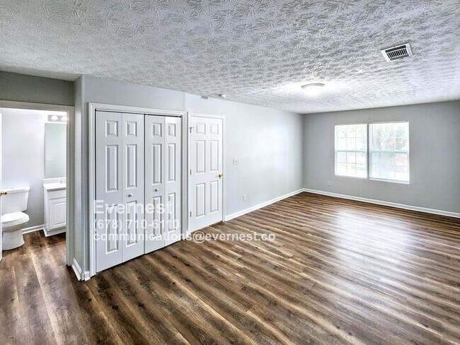 Building Photo - 736 Ashley Ln