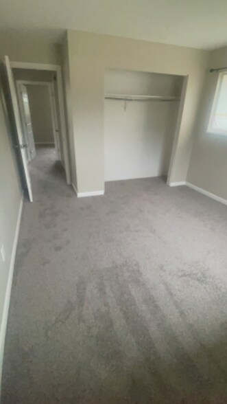 Building Photo - 3033 W 13th St