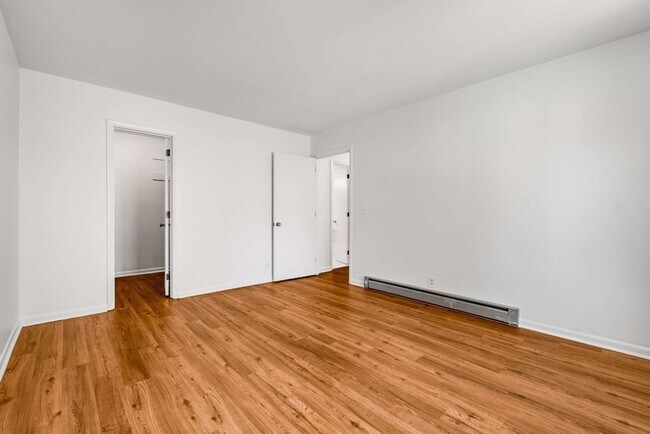 Building Photo - 2601 Hillsboro Pike