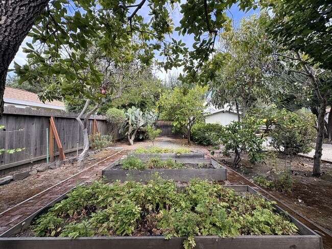 Building Photo - Exceptional Estate with Main Residence, Two ADUs & Office