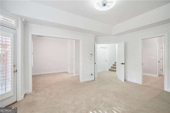 Building Photo - 3405 Regent Pl SW