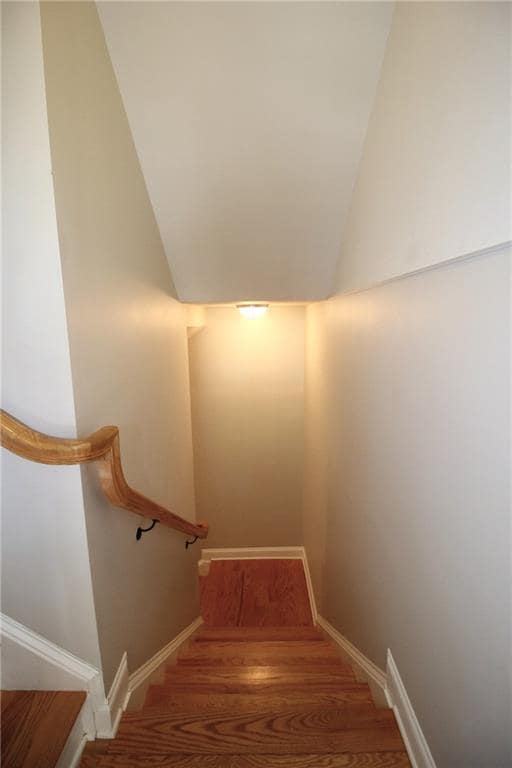 Building Photo - 335 Rose Garden Ln