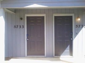 Building Photo - 5733 Aftonshire Dr