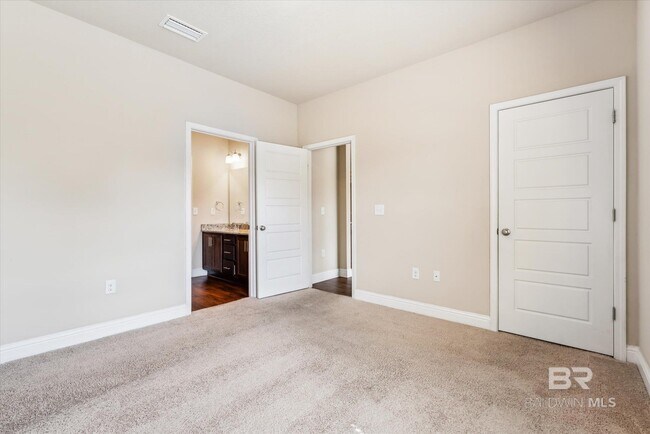 Building Photo - 13149 Kinlock Falls Ave