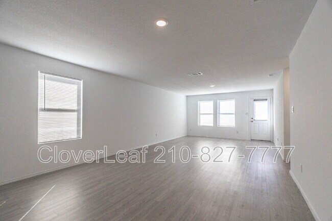 Building Photo - 5867 Coahulia Rdg