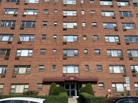 Building Photo - 222 N Broadway