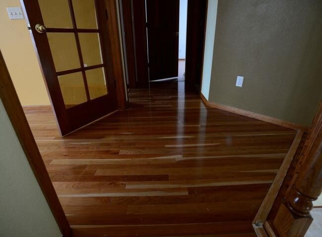 Building Photo - Sunny and Bright 5 bed, 4 bath Home with L...