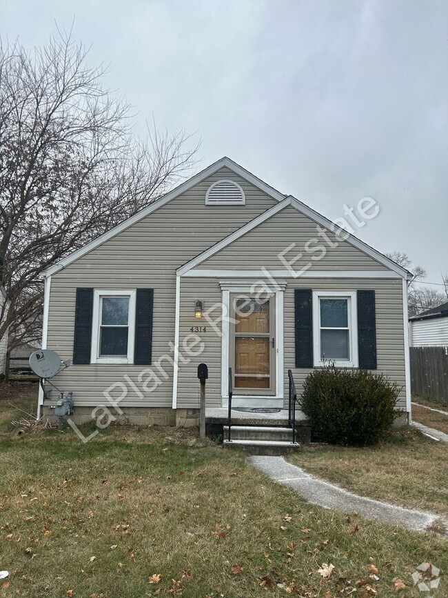 Building Photo - Charming 3-Bedroom Home with Finished Base...