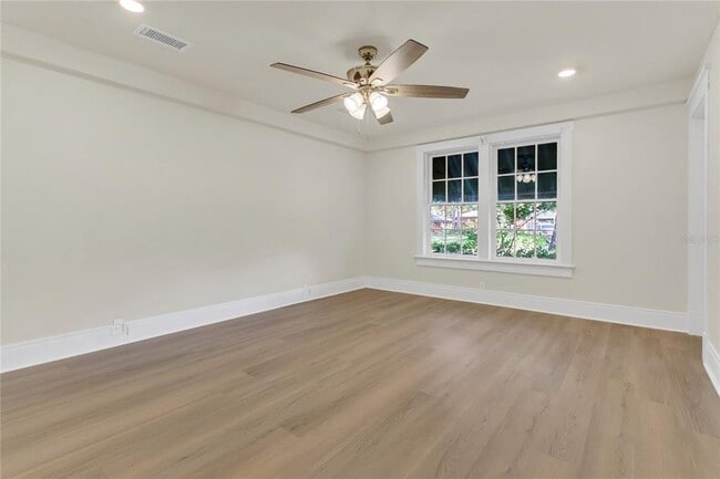 Building Photo - 226 N Elliott Ave