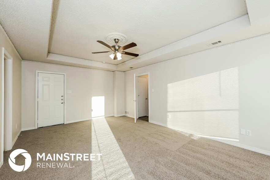 Building Photo - 1617 James Good Ln