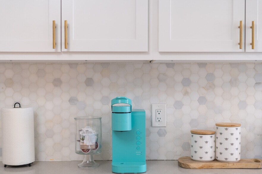 Building Photo - 7902 E Latham St