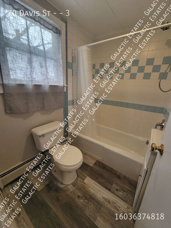 Building Photo - Townhouse 2 bed 1 bath walking distance to...