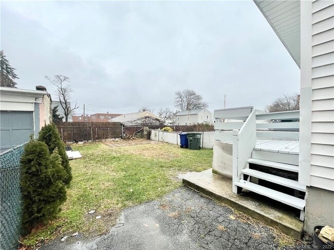 Building Photo - 81 Birdsey St