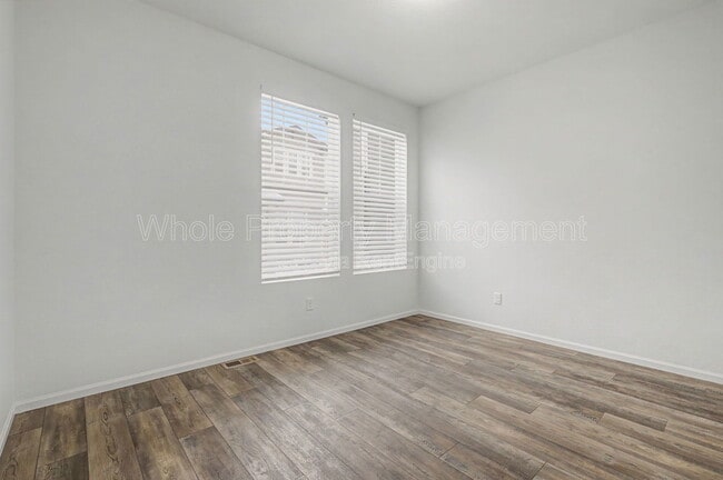 Building Photo - 28466 E 6th Pl