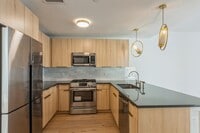 Building Photo - 348 Baldwin Ave