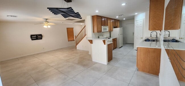 Building Photo - 11648 Vacanze Ct