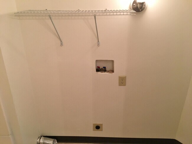 Building Photo - 239 Turner St