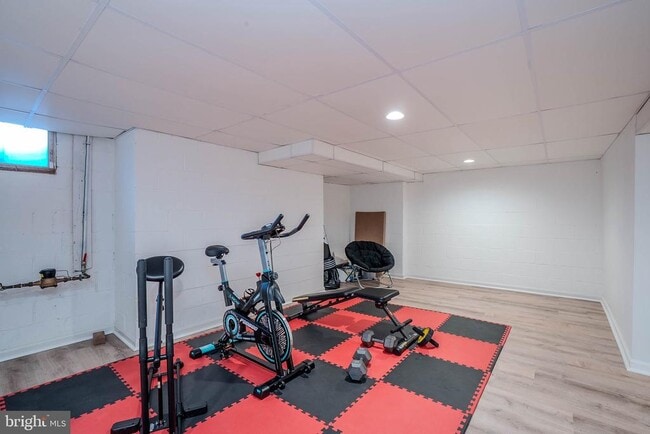 Building Photo - 5 Balamor Ln