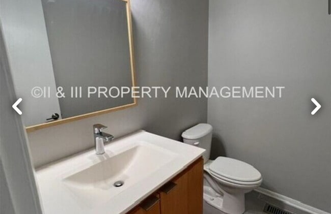Building Photo - 5504 W 79th St
