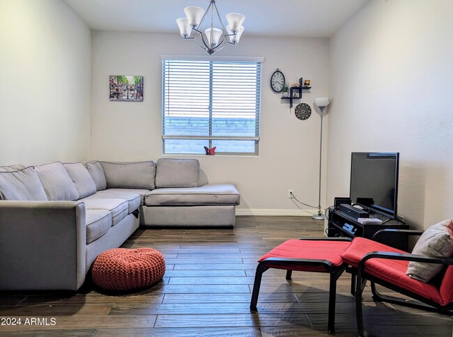 Building Photo - 9799 W Cashman Dr