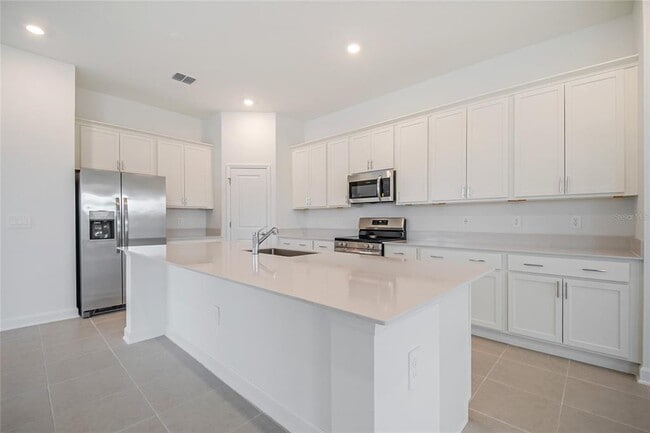 Building Photo - 4068 Eastminster Rd