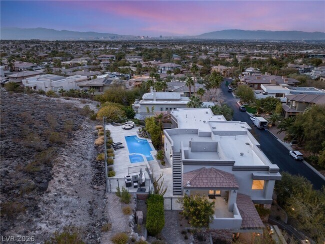 Building Photo - 1635 Liege Dr