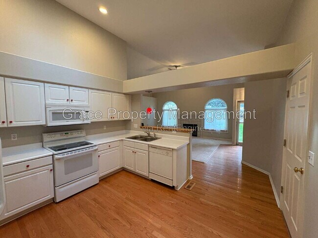 Building Photo - 8340 S Upham Way