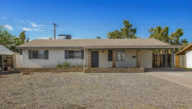 Building Photo - Rebekah Ritter