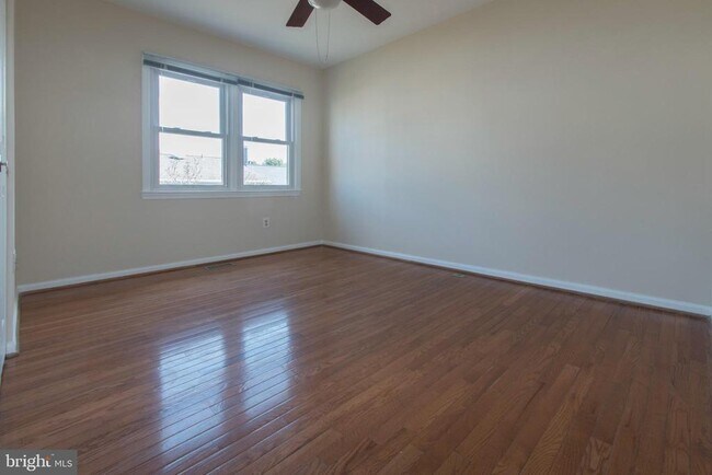 Building Photo - 48 Pontiac Way