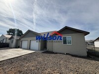 Building Photo - 810 Fremont St