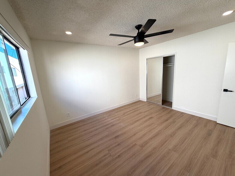 Building Photo - 3510 Clarington Ave