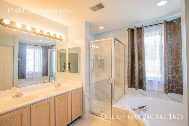 Building Photo - 13601 Crusader Way