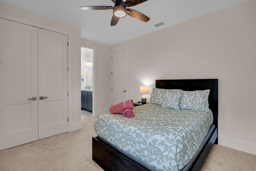 Building Photo - 586 A1A N