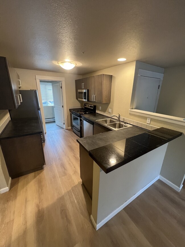 Building Photo - 746 Kirkland Cir