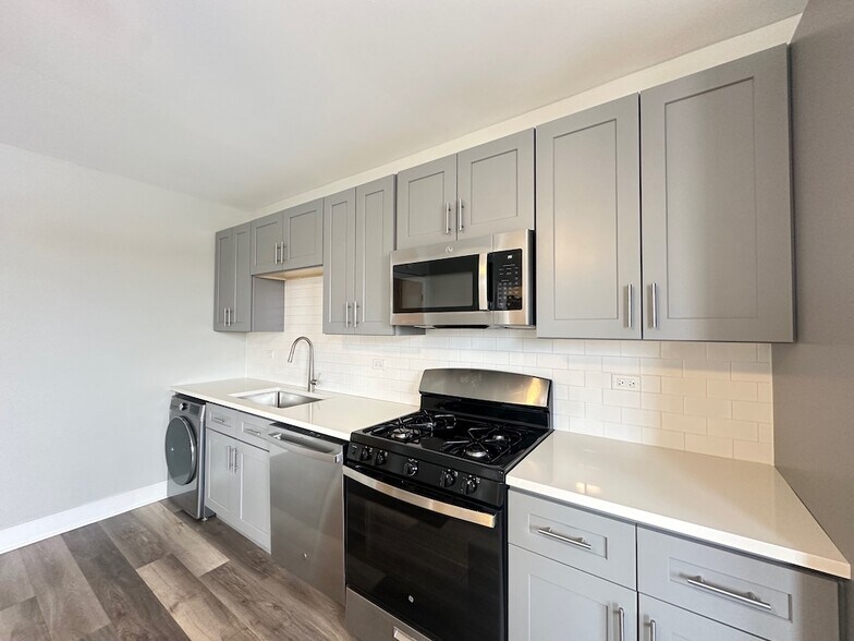 Building Photo - 369 Hazel Ave