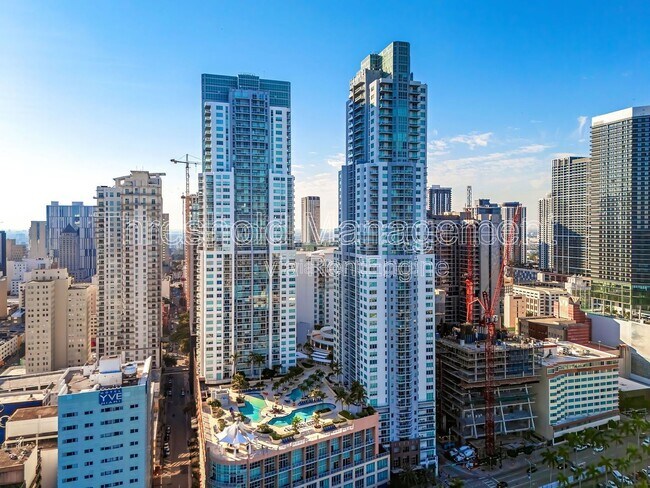 Building Photo - 253 NE 2nd St